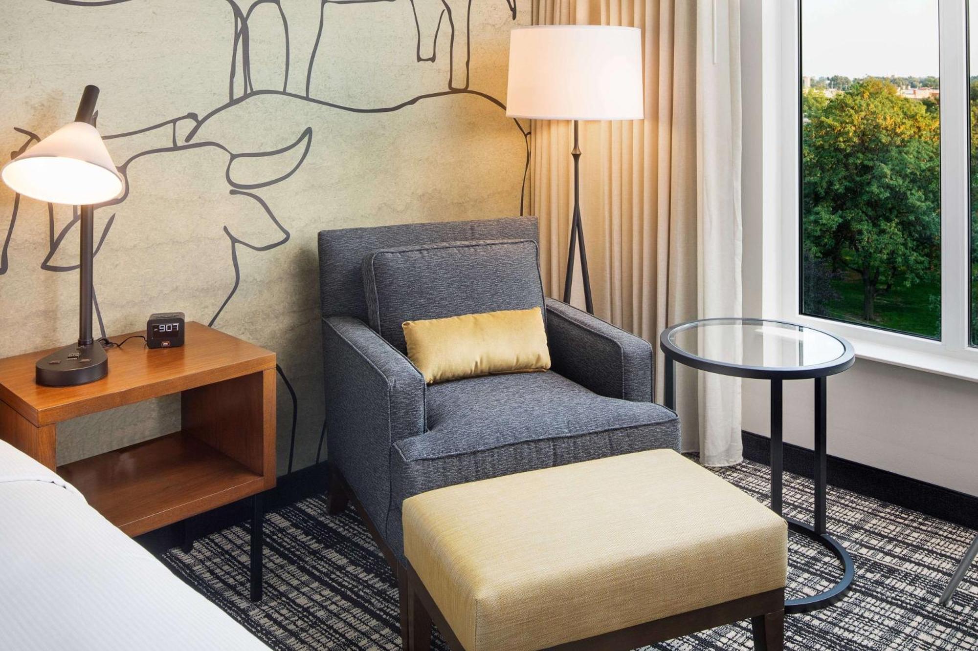 Doubletree By Hilton At Lincoln Park Greeley