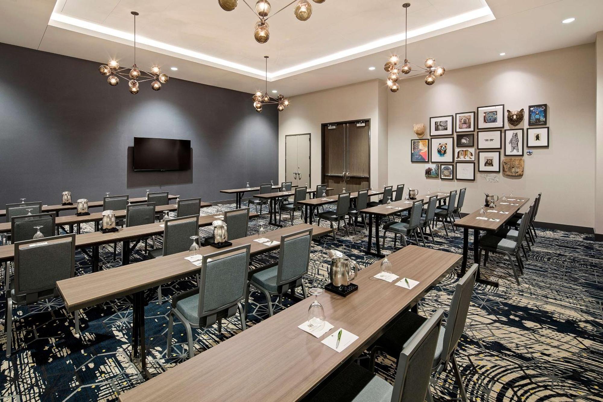 Doubletree By Hilton At Lincoln Park