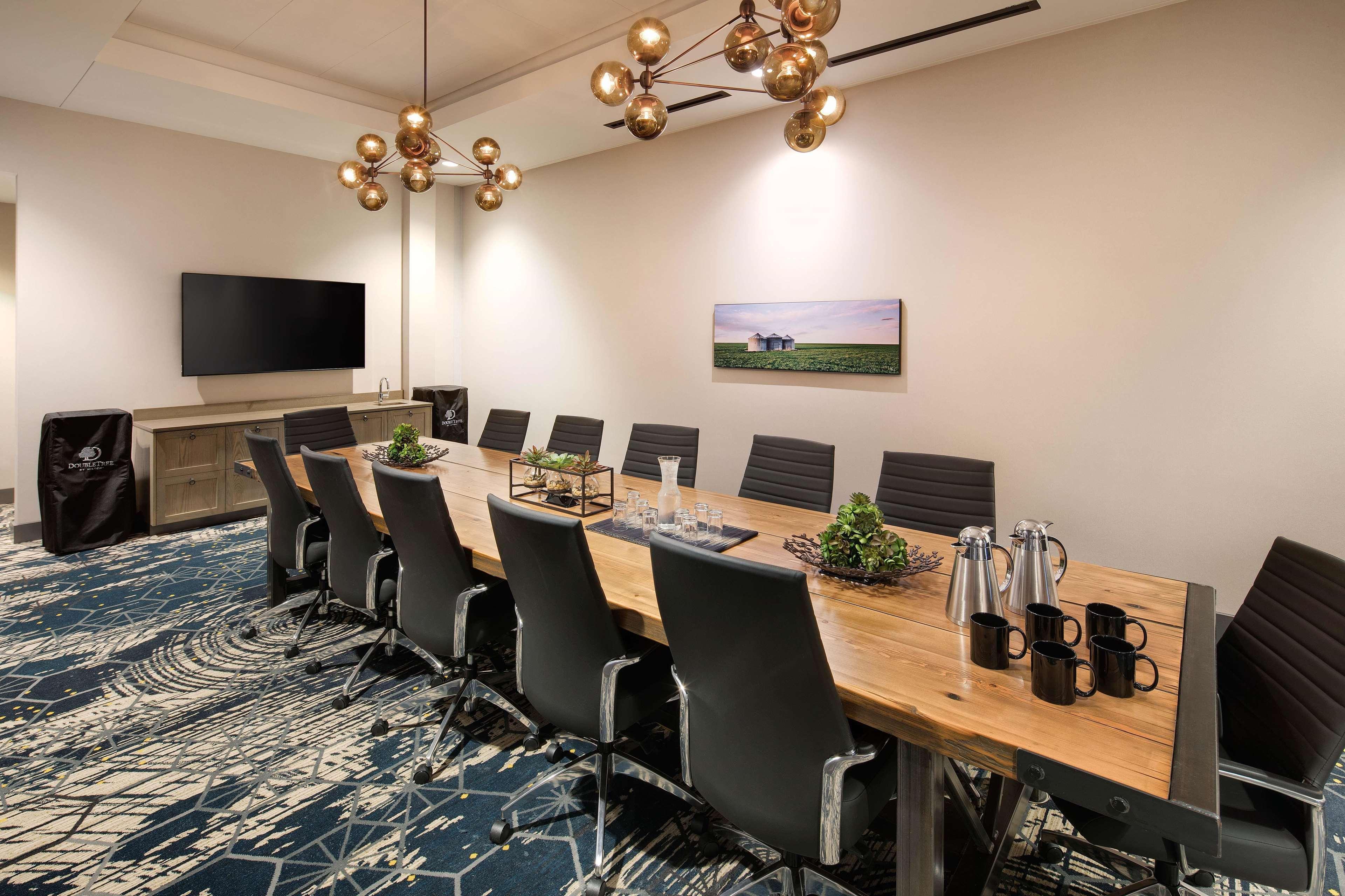 Doubletree By Hilton At Lincoln Park Hotel Greeley