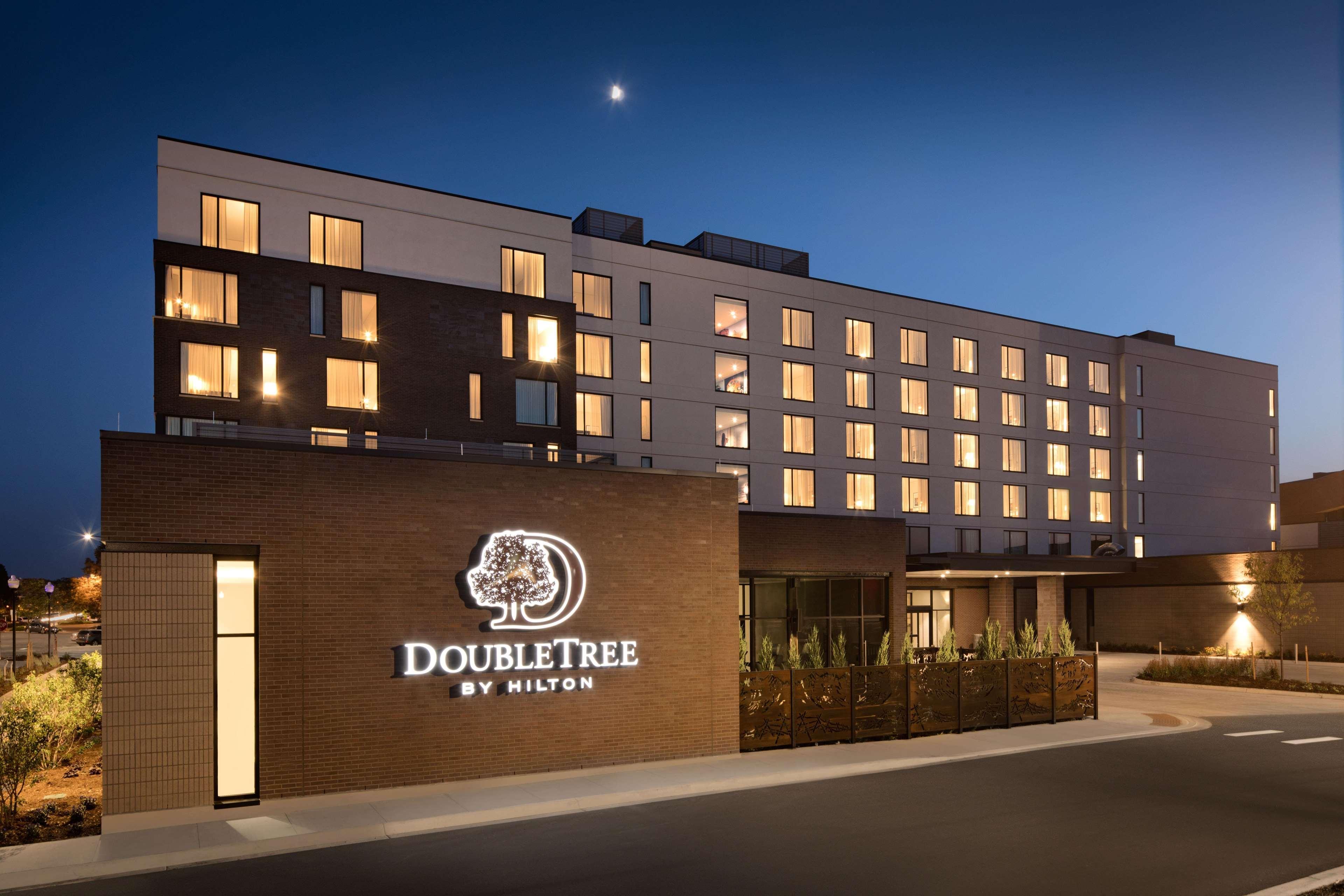 Hotel Doubletree By Hilton At Lincoln Park 4*