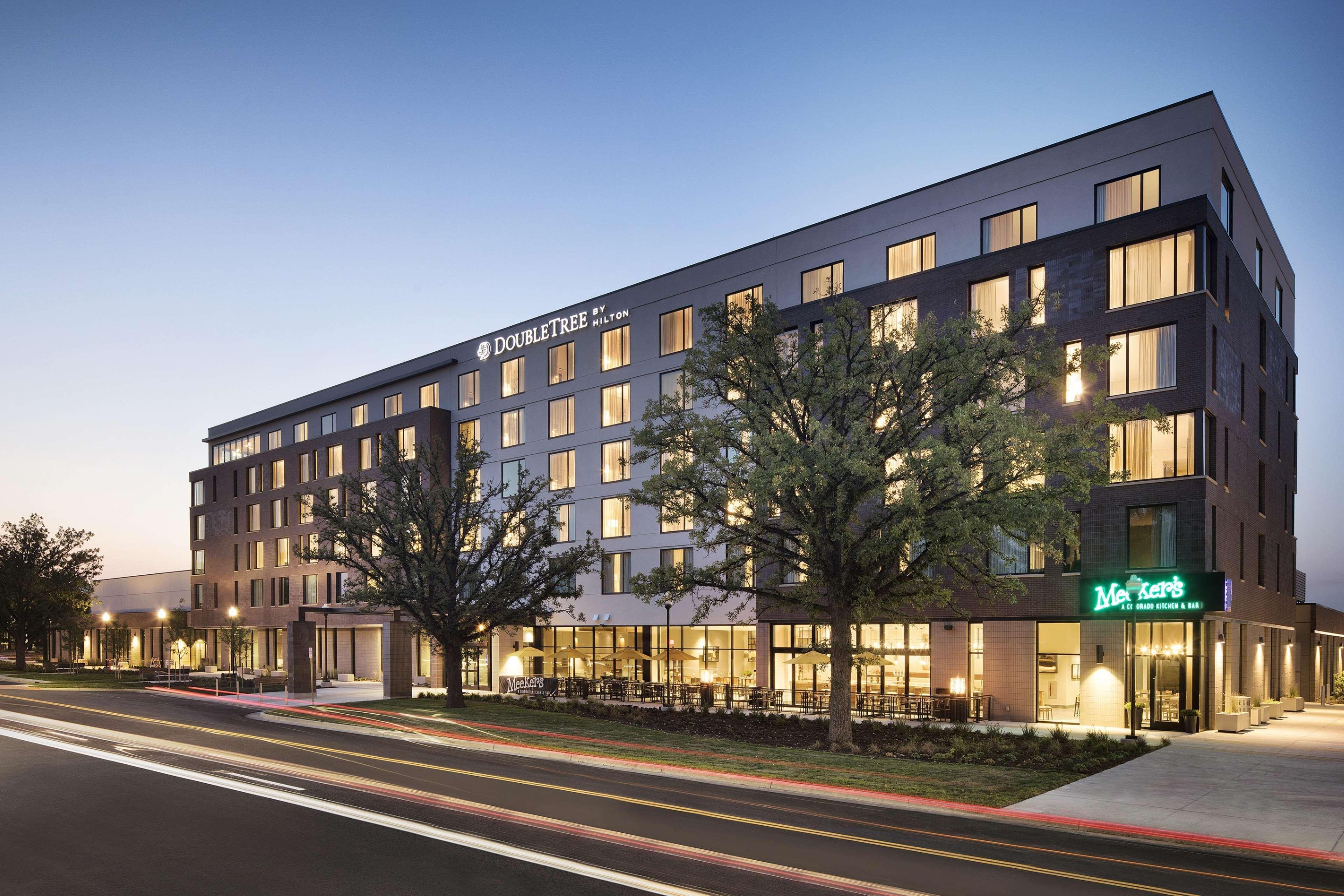 Doubletree By Hilton At Lincoln Park Hotel