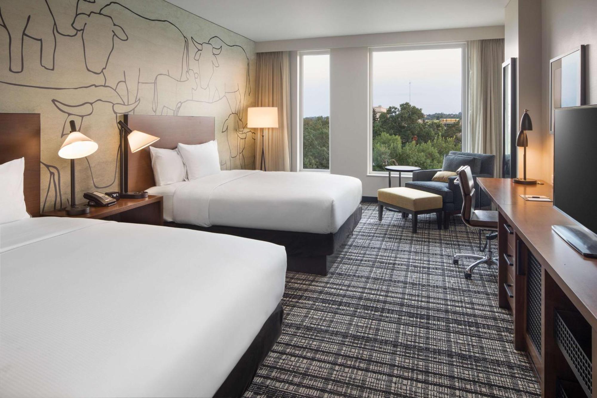 Doubletree By Hilton At Lincoln Park Hotel Greeley