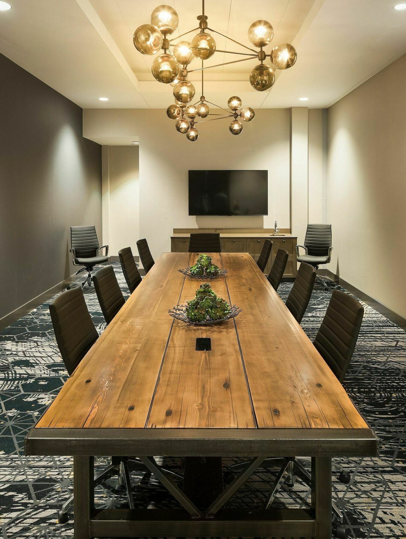 Doubletree By Hilton At Lincoln Park Greeley